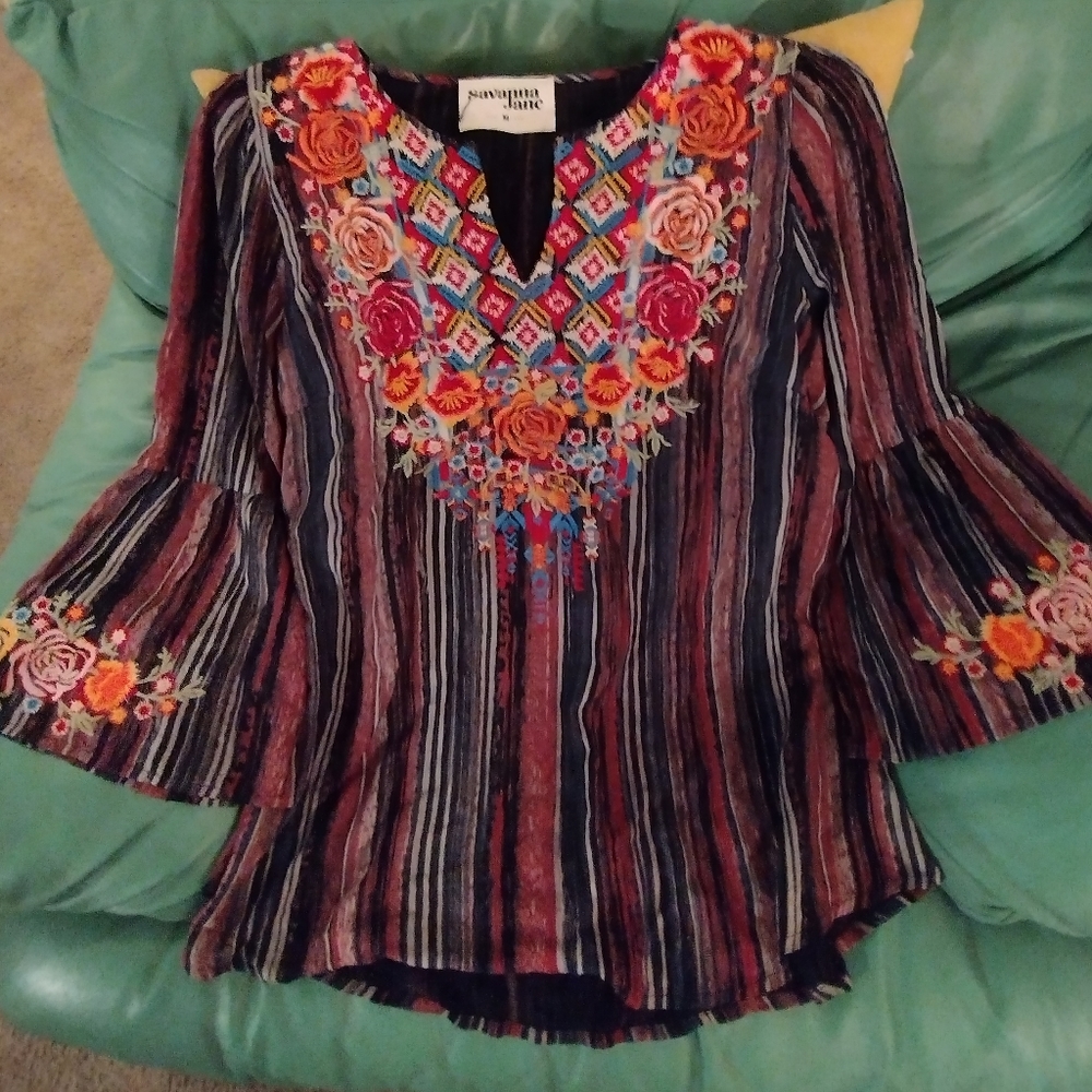 Embroidery long sleeve top